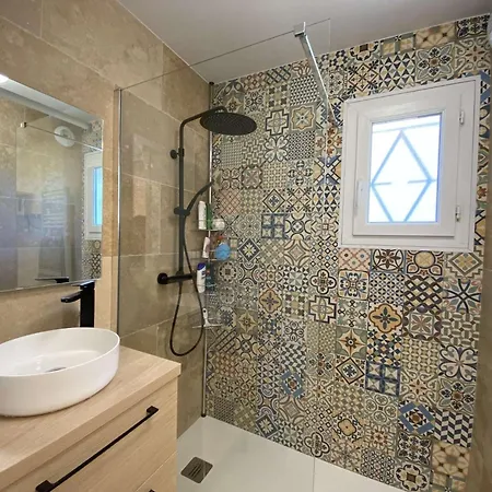 Sm320-81 Maxime Appt 3 Pieces Avec Jardin Et Parking Privatif Domaine Avec Piscine