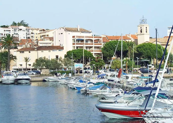 Sm320-81 Maxime Appt 3 Pieces Avec Jardin Et Parking Privatif Domaine Avec Piscine *